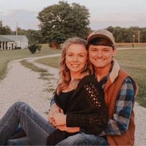 Meet your Posher, Leigha